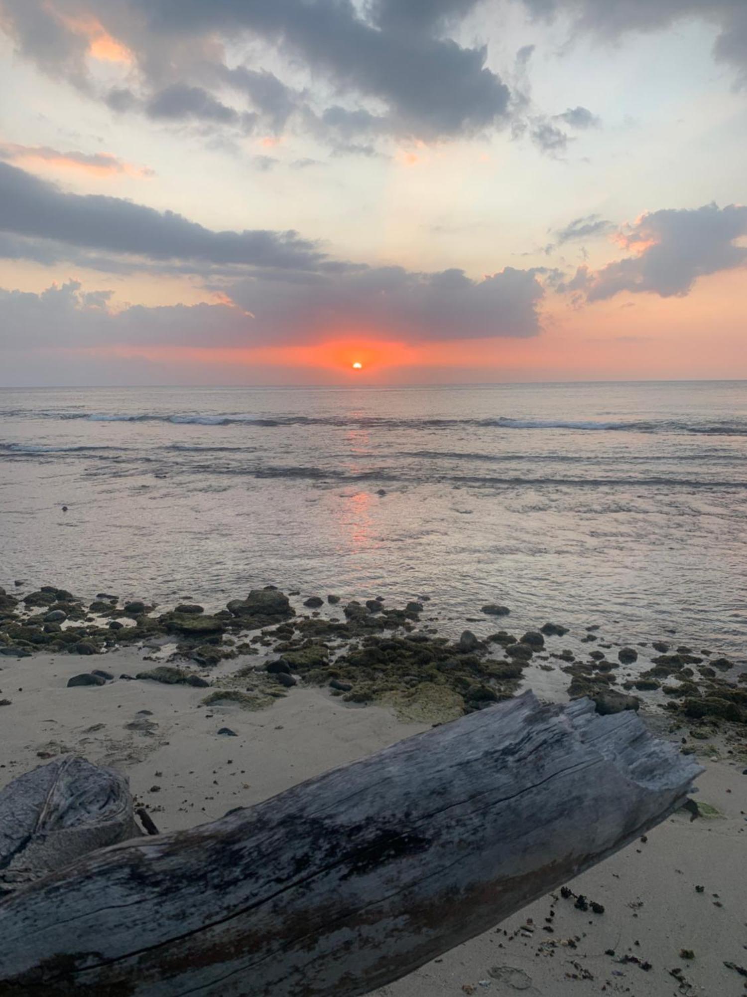 Gili Davidoff Skyline Hotel Gili Trawangan Luaran gambar